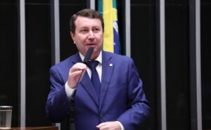 Comissão aprova proteção de consumidor no uso de produto e serviço com inteligência artificial