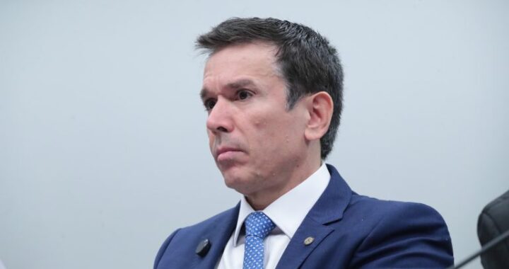 Deputado prevê rápida aprovação de controle sanitário para suplementos alimentares