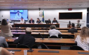 Profissionais de saúde apoiam criação do Dia Nacional da Acupuntura