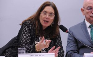 Comissão aprova ações educativas e campanha sobre fibromialgia