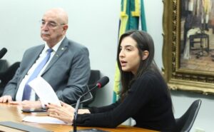 Comissão aprova inclusão da primeira infância como prioridade na Constituição