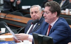 Comissão de Orçamento fará 23 audiências públicas para ouvir ministros e debater financiamentos
