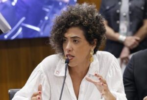 Votação de projeto que criminaliza a misoginia deve ser adiada para julho na Câmara