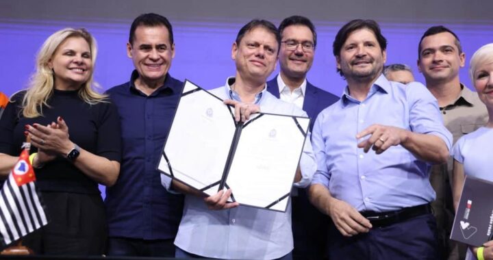 Governo de SP expande apoio a municípios com entregas da Defesa Civil e transporte de pacientes do SUS