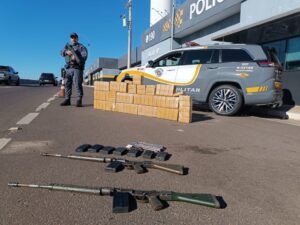 PM Rodoviária apreende 158 kg de pasta base de cocaína e dois fuzis em rodovia de São Paulo