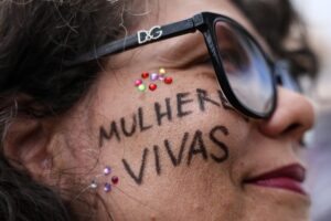 Retrospectiva: Câmara aprovou propostas de combate à violência contra a mulher