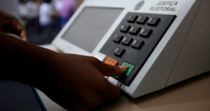 Retrospectiva: deputados aprovaram minirreforma eleitoral no primeiro semestre deste ano