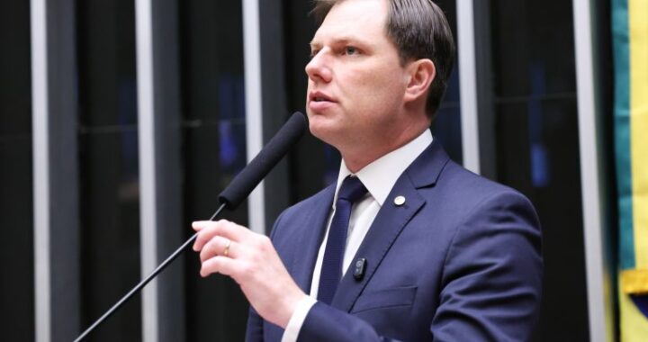 Comissão de Constituição e Justiça aprova data para conscientização sobre a síndrome de Alagille