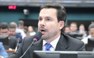 Comissão aprova regras para reforçar investigações de crimes cometidos pela internet