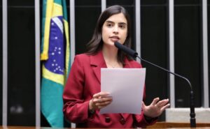 Comissão aprova diretrizes para atendimento no SUS de mulheres na menopausa