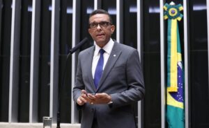 Comissão aprova projeto que garante acesso ao ensino técnico em todos os municípios