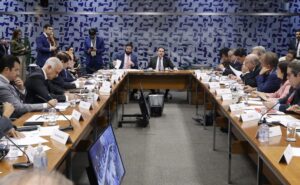 Líderes adiam votação de projeto sobre misoginia por falta de consenso