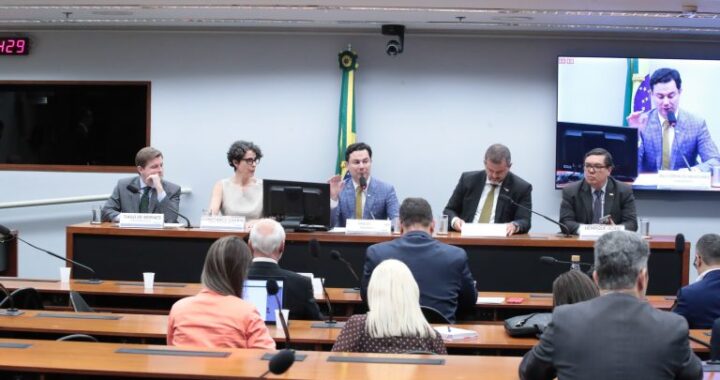 Debatedores defendem manutenção do prazo de 20 anos para patentes de remédios