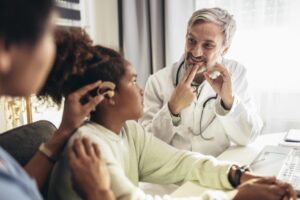 Comissão aprova projeto que garante intérprete de Libras em emergência de hospitais