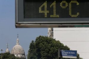 Projeto cria regras para combater desinformação sobre clima
