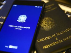 Projeto garante empregos em caso de privatização de estatais