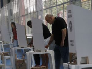 Deputados são eleitos pelo voto proporcional; entenda a lógica desse sistema
