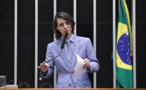 Comissão de Saúde aprova projeto que garante tratamento de câncer fora do estado