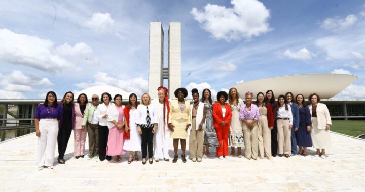 Representação feminina: total de candidatas à Câmara cai 24% em 2026