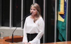 Projeto isenta moradores de municípios vizinhos de pedágio em rodovias federais