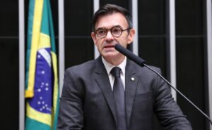 Comissão aprova diretrizes para atendimento de pessoas com autismo em crises