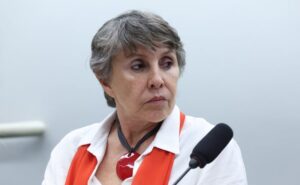 Comissão de Constituição e Justiça aprova proposta que cria estado civil de convivente