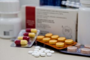 Projeto institui programa de combate ao desperdício de medicamentos no SUS