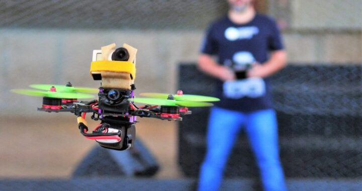 Projeto flexibiliza regras e dispensa licença para uso civil de drones