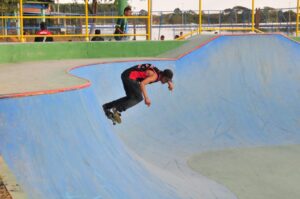 Projeto incentiva criação de pistas de skate, ciclismo e esportes sobre rodas
