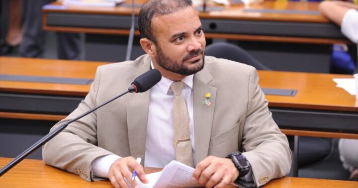 Comissão aprova ampliação do porte de arma para servidores