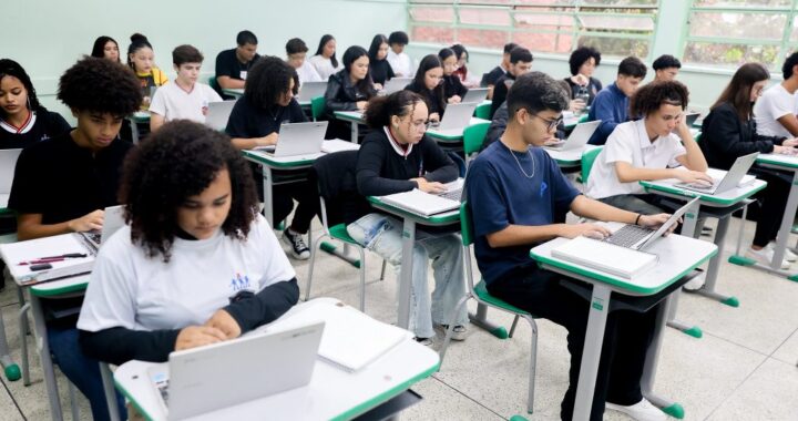Educação de SP aplica simulado inédito do Provão Paulista e Enem para 325 mil alunos da 3ª série do EM