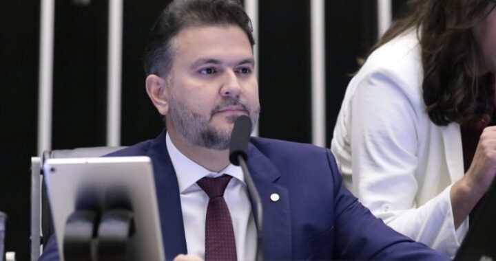 Projeto inclui a motivação política como causa de aumento de pena