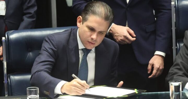Motta determina adoção imediata da nova escala de trabalho na Câmara dos Deputados