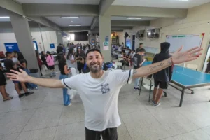 “Antes de ensinar números, precisamos enxergar o aluno”, diz Professor Nota 1.000