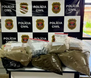 Polícia descobre laboratório de drogas no interior de SP