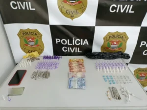 Operação da Polícia Civil no centro de SP prende quatro suspeitos de tráfico de drogas e roubo a motoristas