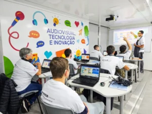 Caminho da Capacitação leva aulas gratuitas a 17 cidades da Grande SP a partir de segunda-feira (26)